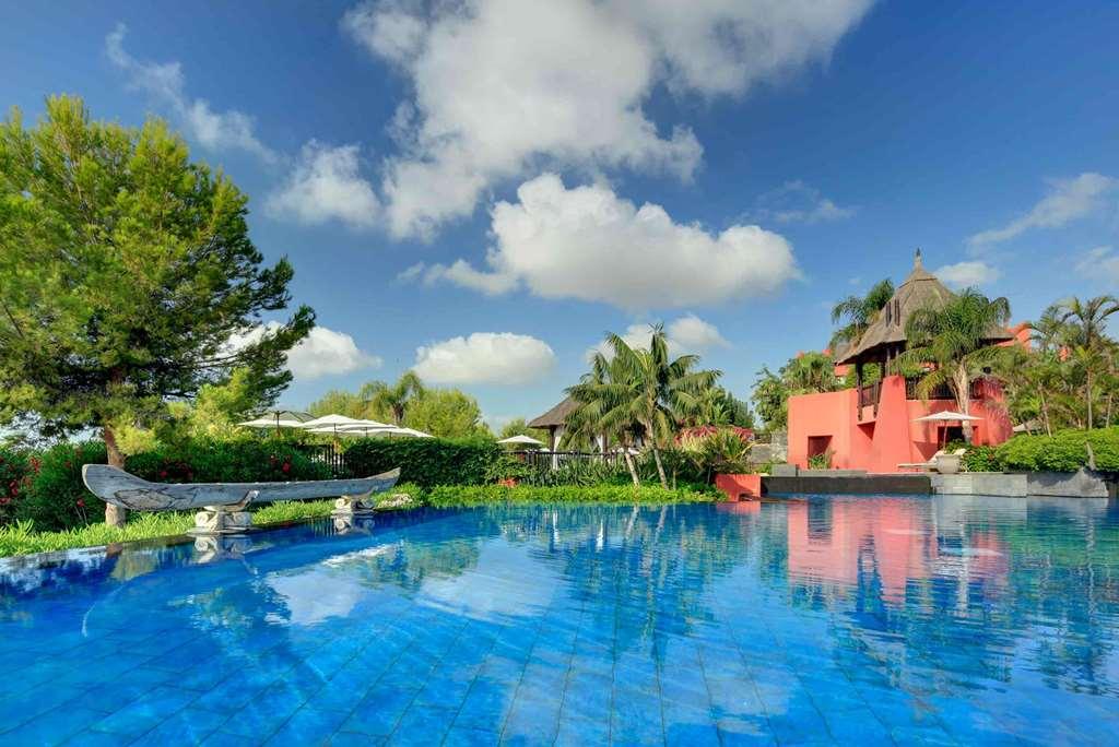 Asia Gardens Hotel & Thai Spa, A Royal Hideaway Hotel Finestrat Bekvämligheter bild The pool at the resort