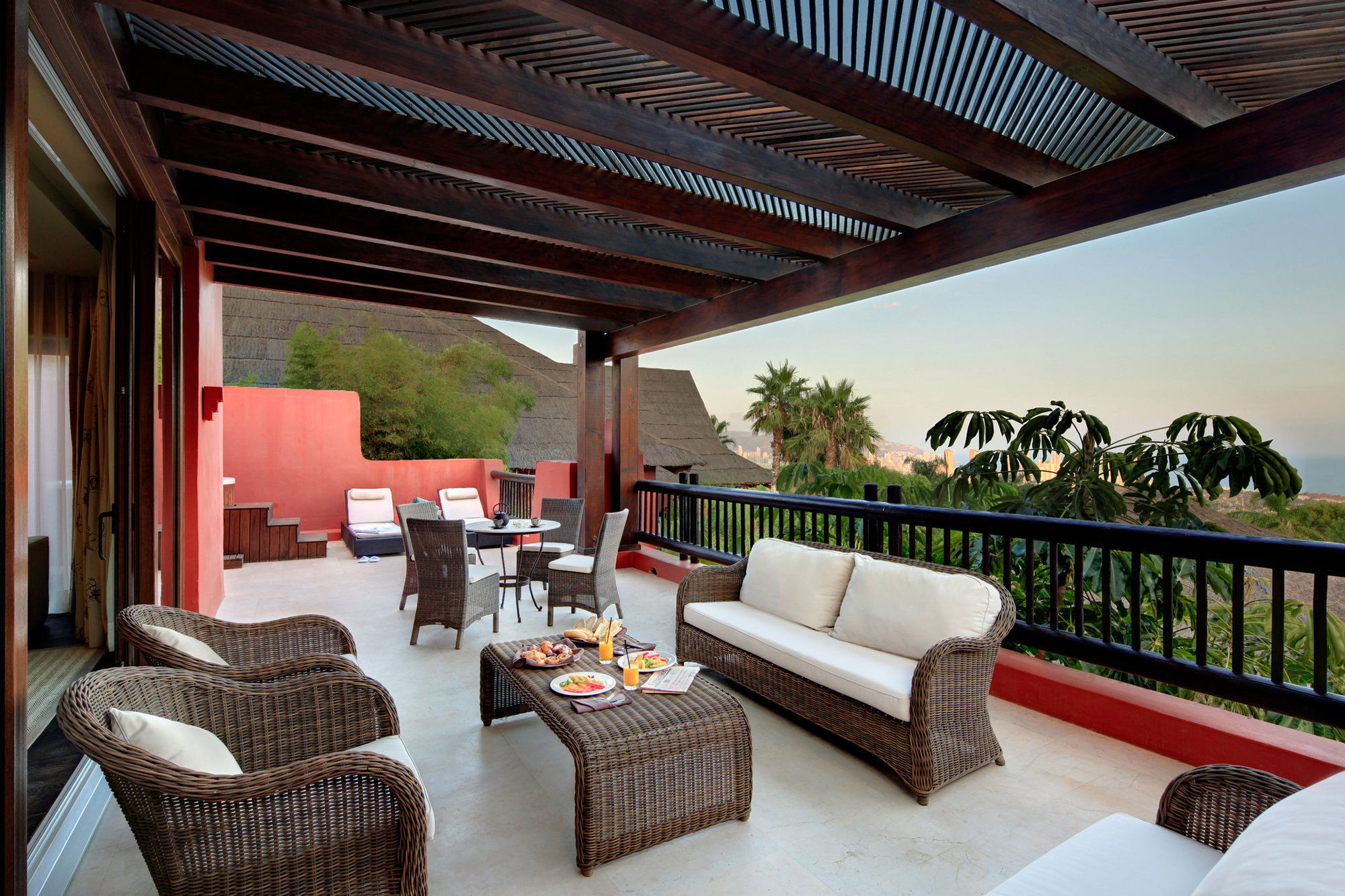 Asia Gardens Hotel & Thai Spa, A Royal Hideaway Hotel Finestrat Exteriör bild The Royal Mirage Hotel