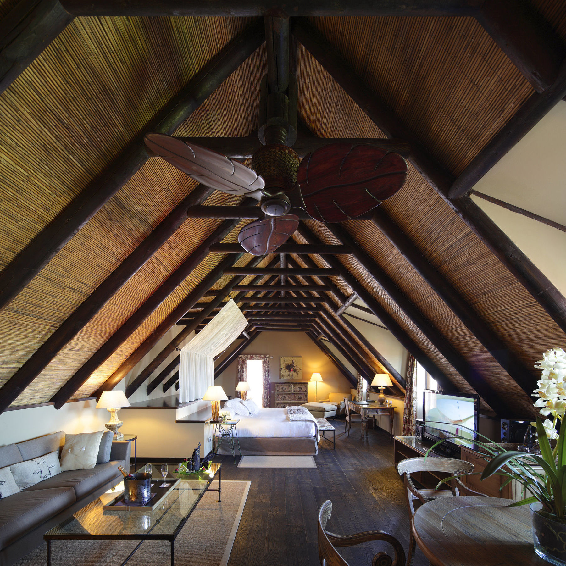 Asia Gardens Hotel & Thai Spa, A Royal Hideaway Hotel Finestrat Exteriör bild Interior of a bungalow