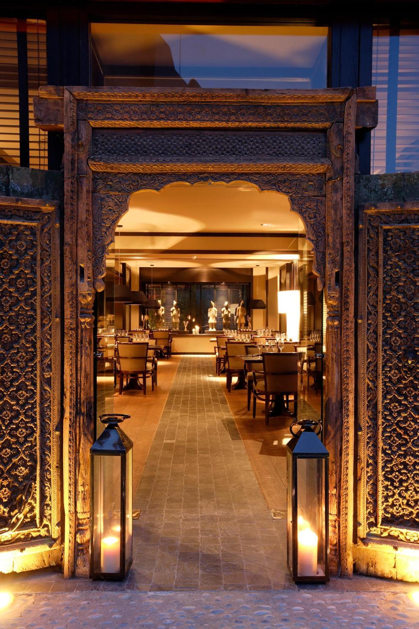 Asia Gardens Hotel & Thai Spa, A Royal Hideaway Hotel Finestrat Exteriör bild The restaurant at the Taj Mahal Palace